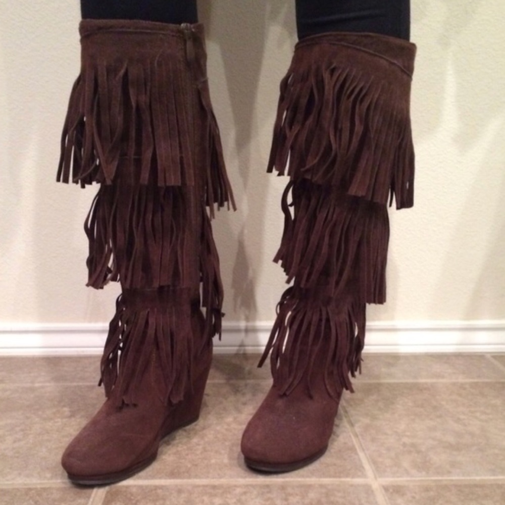 Fringe boots